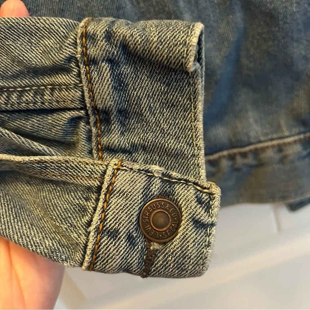 Vintage Levi's Medium Stonewash Trucker Jacket L (72335)